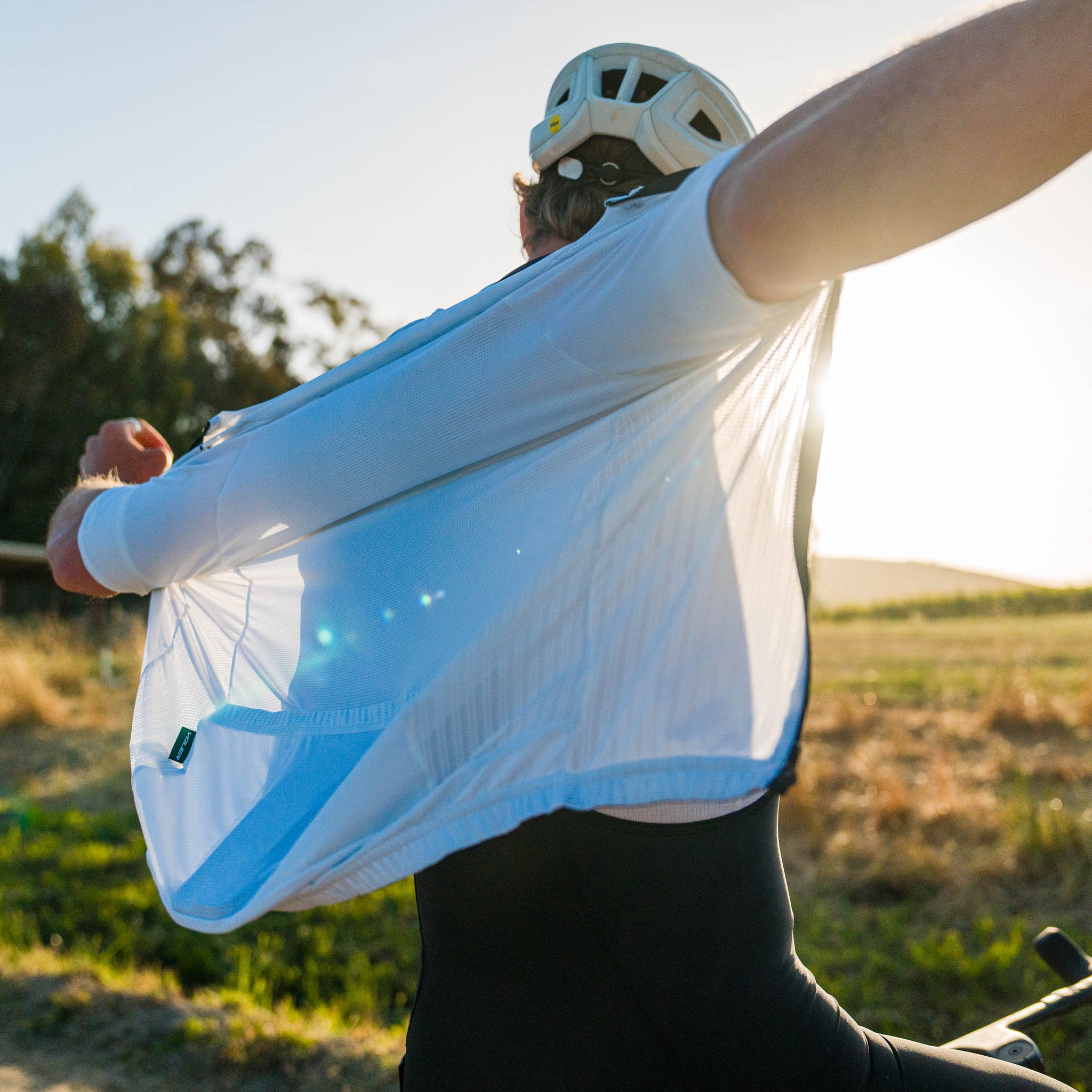 Cyclist in Velocity Ascent Jersey
