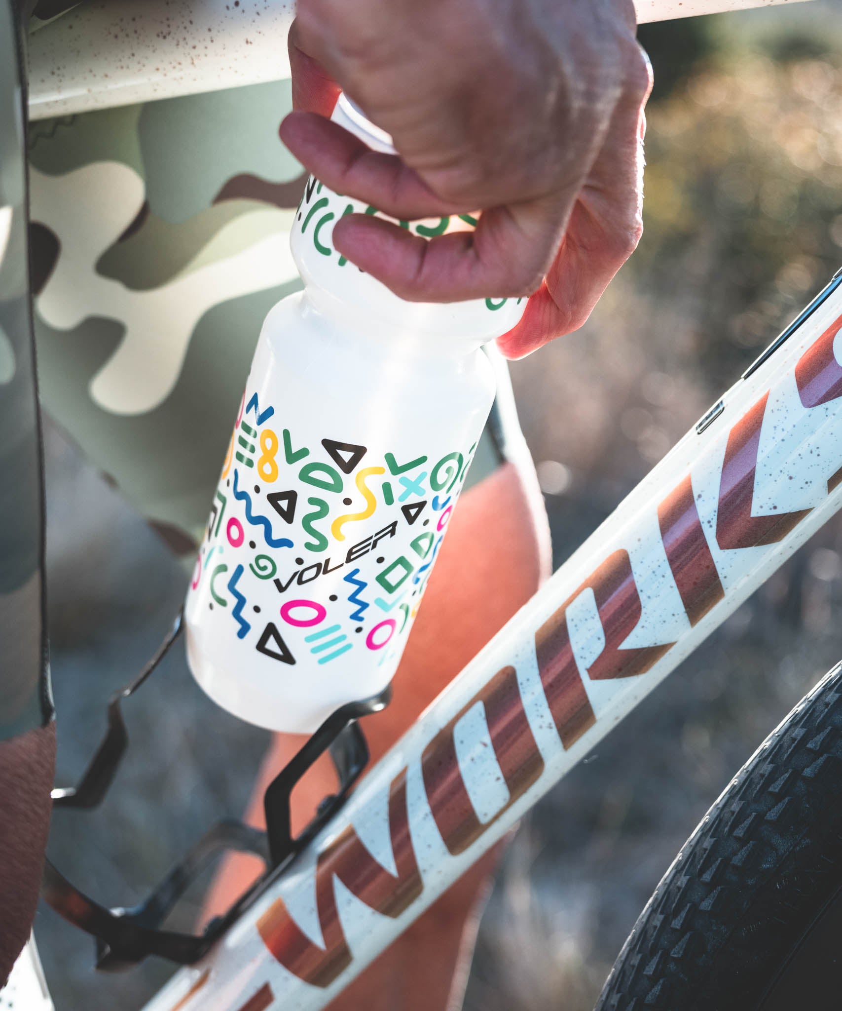 WATER BOTTLE - 26 OZ - DOODLE